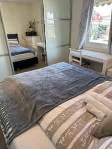 Postel nebo postele na pokoji v ubytování Just Like Home Bed & Spa Porsgrunn
