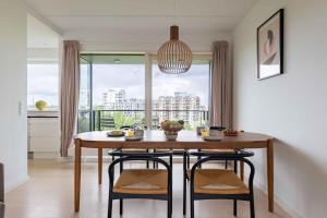 Fotografie z fotogalerie ubytování Stylish 3BR Apartment w Two Balconies v Kodani