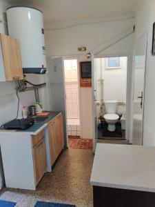 Koupelna v ubytování Apartment in house with private parking and garden