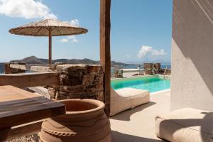 A piscina localizada em Deja Blue Villa 1 ou nos arredores