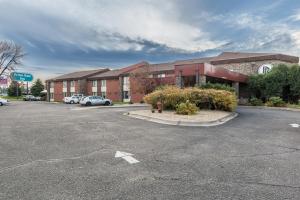 Gallery image of Prime Rate Inn in Burnsville