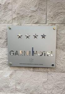 Certifikát, hodnocení, plakát nebo jiný dokument vystavený v ubytování Viola Hotel Budva