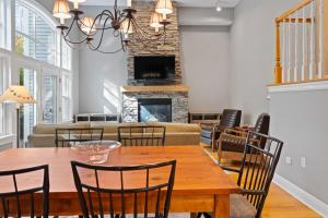 Ảnh trong thư viện ảnh của Stratton Springs Top Tier End Unit ở Stratton