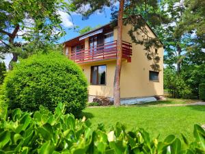 Vonkajšia záhrada v ubytovaní Fenyves Villa