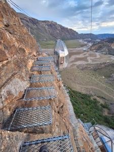 Φυσικό τοπίο κοντά σε οργανωμένο κάμπινγκ +8 φωτογραφίες