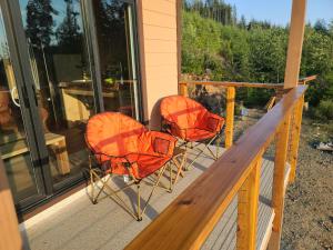 Svalir eða verönd á Funky Forest Bnb