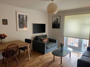 Televisyen dan/atau pusat hiburan di Flat in London