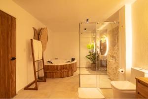 Tewimake Hotel的一间浴室
