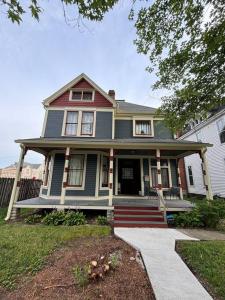 Το κτήριο όπου στεγάζεται  το διαμέρισμα