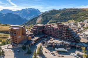 Üldine mäevaade või majutusasutusest L'Ours Brun - Au Pied des Pistes avec un Parking pildistatud vaade