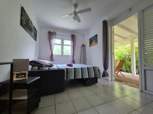 Cama o camas de una habitación en Gîte Ti jit la