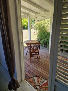 Un balcón o terraza de Gîte Ti jit la
