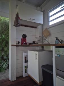 Kuchyň nebo kuchyňský kout v ubytování Gîte Ti jit la + 26 fotografií