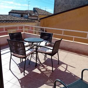 A balcony or terrace at Happy Holiday
