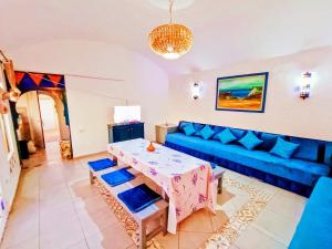 Гостиная зона в P1 duplex vue sur Mer