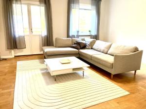 Posezení v ubytování XL apartment with free parking