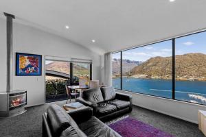 Gallery image of Remarkable Views 3 bedroom - lake & mountain views in Queenstown