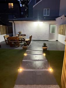 Αίθριο ή υπαίθριος χώρος στο Centrally Located Double BedFlat +13 φωτογραφίες