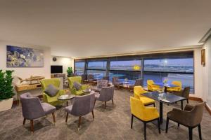 Sama-Sama Express KLIA Terminal 1 - Airside Transit Hotel的休息区