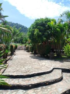 Zahrada ubytování Baan Saitharn Koh Lanta