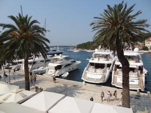 Gallery image of Inn Town Center in Hvar +3 photos