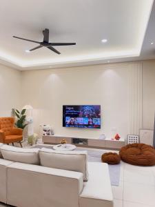 Gallery image of Brand new house with Karaoke room near to jonker Netflix 18 pax by Doraee Home in Melaka