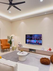 Gallery image of Brand new house with Karaoke room near to jonker Netflix 18 pax by Doraee Home in Melaka