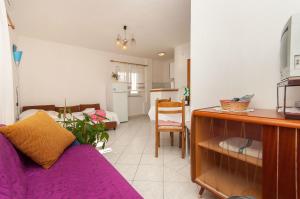 Kuchyňa alebo kuchynka v ubytovaní Apartments Franka + 23 fotografií