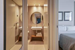 Kúpeľňa v ubytovaní Uma Suites Barceloneta Beach