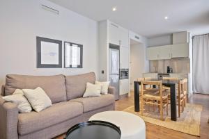 Kuchyň nebo kuchyňský kout v ubytování Uma Suites Barceloneta Beach