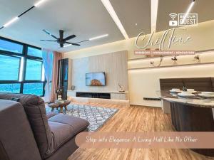 Χώρος καθιστικού στο Paradigm Residence SUPERVIEW x2Netflix 5G by ChillTime Homestay