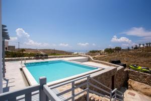 Πισίνα στο ή κοντά στο Kastro Shared Pool Suites