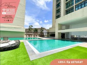 Kolam renang di atau dekat dengan Paradigm Residence Above Paradigm Mall FREE 5G WiFi Netflix Pool by ChillTime Homestay