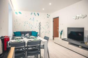 Posezení v ubytování Gavirate Lake apartment