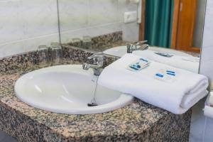 A bathroom at Hotel Amic Can Pastilla