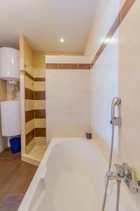 Synagogue Loft 3BR Free Parking 1075 Budapest, Rumbach Sebestyén utca 10/A kép - 2