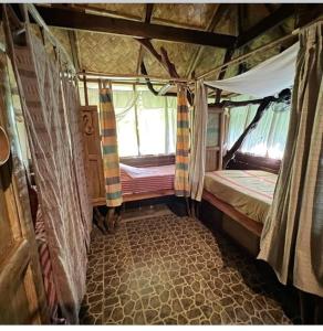 Galeriebild der Unterkunft Banahaw Circle Nature Retreat in Pinagdanglayan