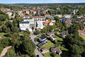 Nespecifikovaný výhled na destinaci Kinna nebo výhled na město při pohledu z apartmánu