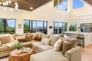 O zonă de relaxare la Incredible Mountain Views! Chalet Village Gatlinburg