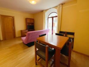 Posezení v ubytování Apartamentos Canfranc 3000