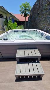 Fotografie z fotogalerie ubytování Maison avec jacuzzi v destinaci Saint-André