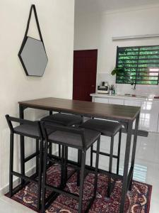 Fotografie z fotogalerie ubytování Rumah Kita HStay BM view Self check in 2Room v destinaci Kubang Semang