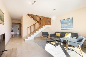 Posedenie v ubytovaní Azalea - vivienda vacacional