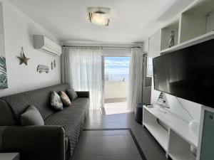 Μια τηλεόραση ή/και κέντρο ψυχαγωγίας στο Brisa marina & relax