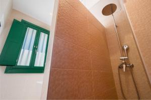 Koupelna v ubytování Penthouse con terraza- 2D 2B- Triana
