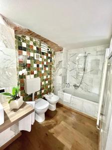 A bathroom at Casa Vacanze Piazza Vecchia