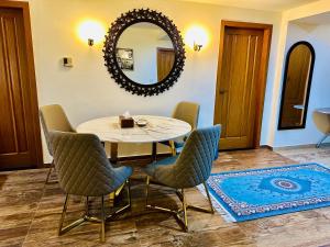 Afbeelding uit fotogalerij van Centaurus Apartment Islamabad in Islamabad