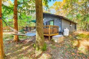 Zahrada ubytování half Mi to Bear Creek Lake Gem with Fire Pit!
