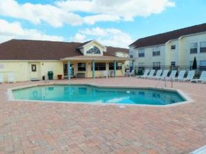 Πισίνα στο ή κοντά στο Laguna Bay Villas - Disney Area Condo