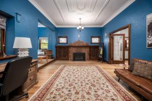 Χώρος καθιστικού στο Brilliant Bungalow Home at Oakleigh and Chadstone